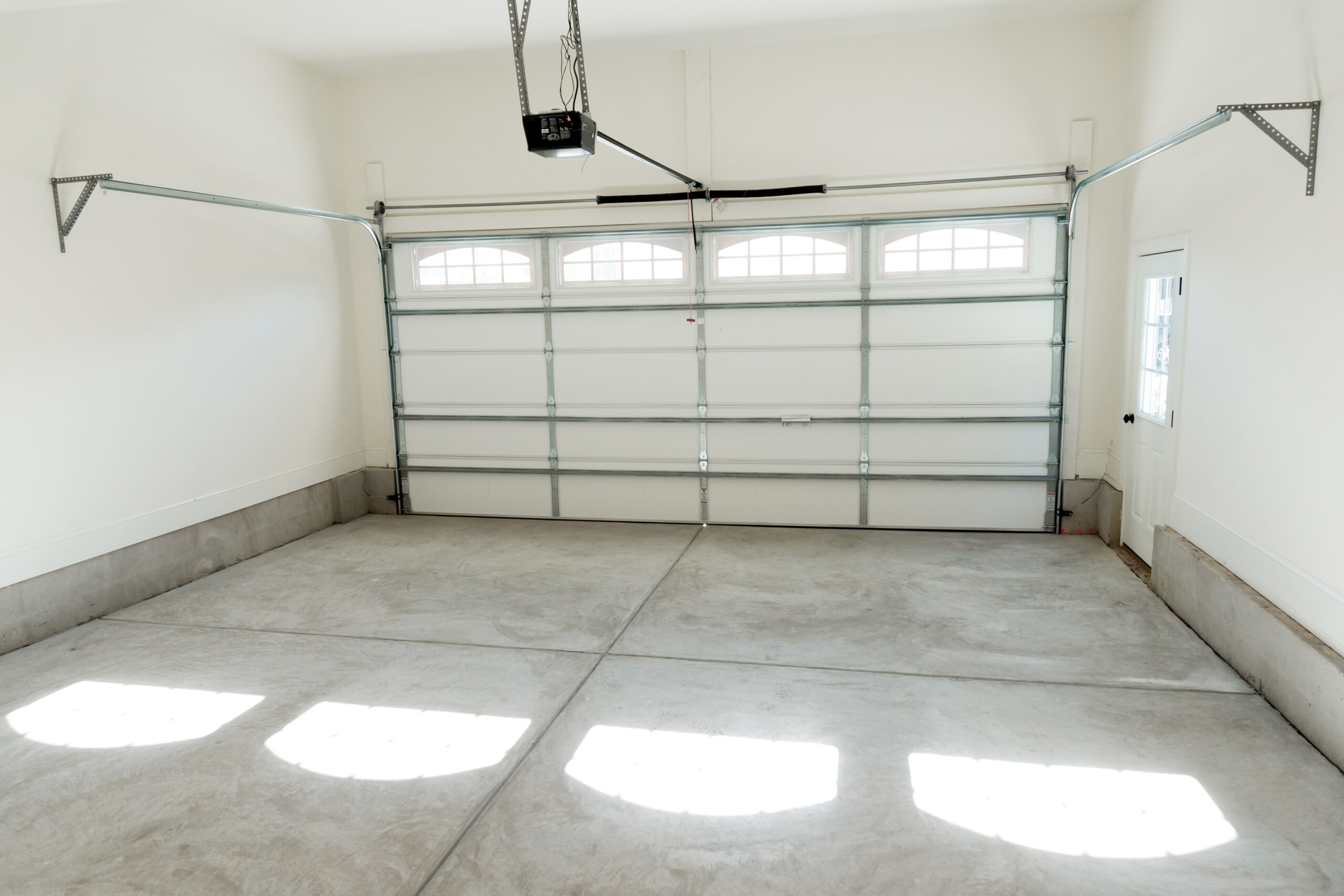 How-Long-Does-a-Garage-Door-Install-Take-What-to-Expect-2