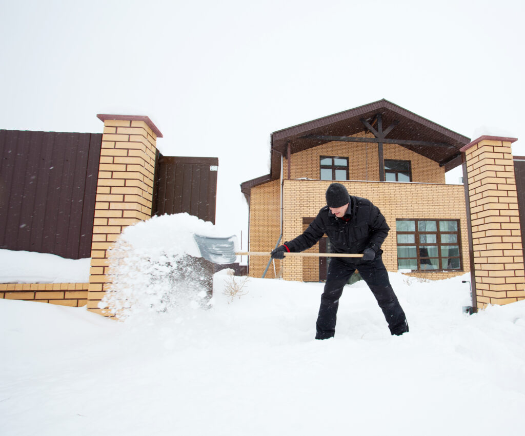 Snow Shoveling Safety Tips for Driveway