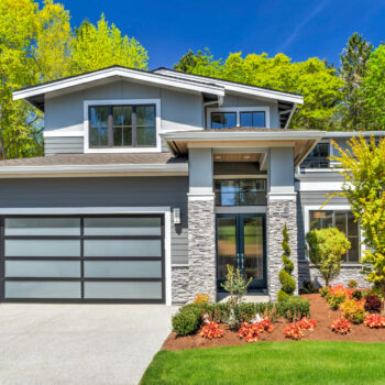 Aluminum garage door