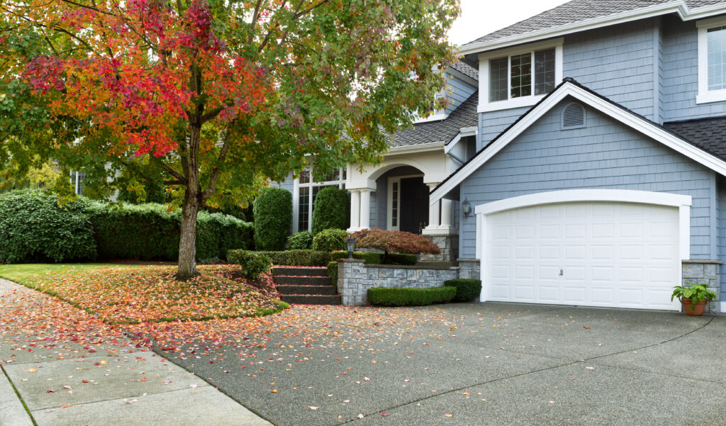 Ready to Move? 5 Tips on Selling Your Home During Fall & Winter